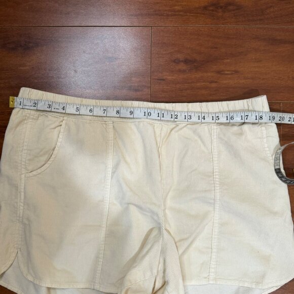 MADEWELL Free & Free Corduroy Elastic Waist Pull On Shorts With Pockets Cream XL - Picture 9 of 11